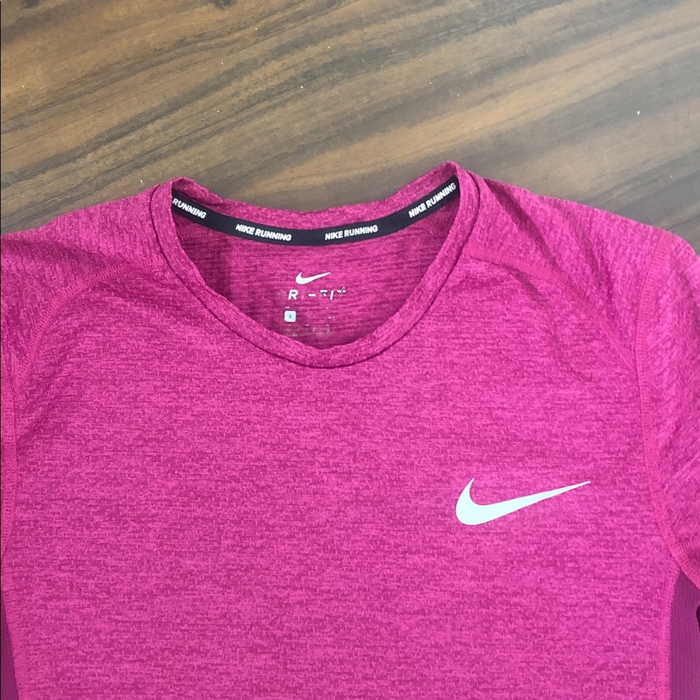 Rare Nike Pink Athletic Tee and Grid-Print Shorts Set - Picture 9 of 12